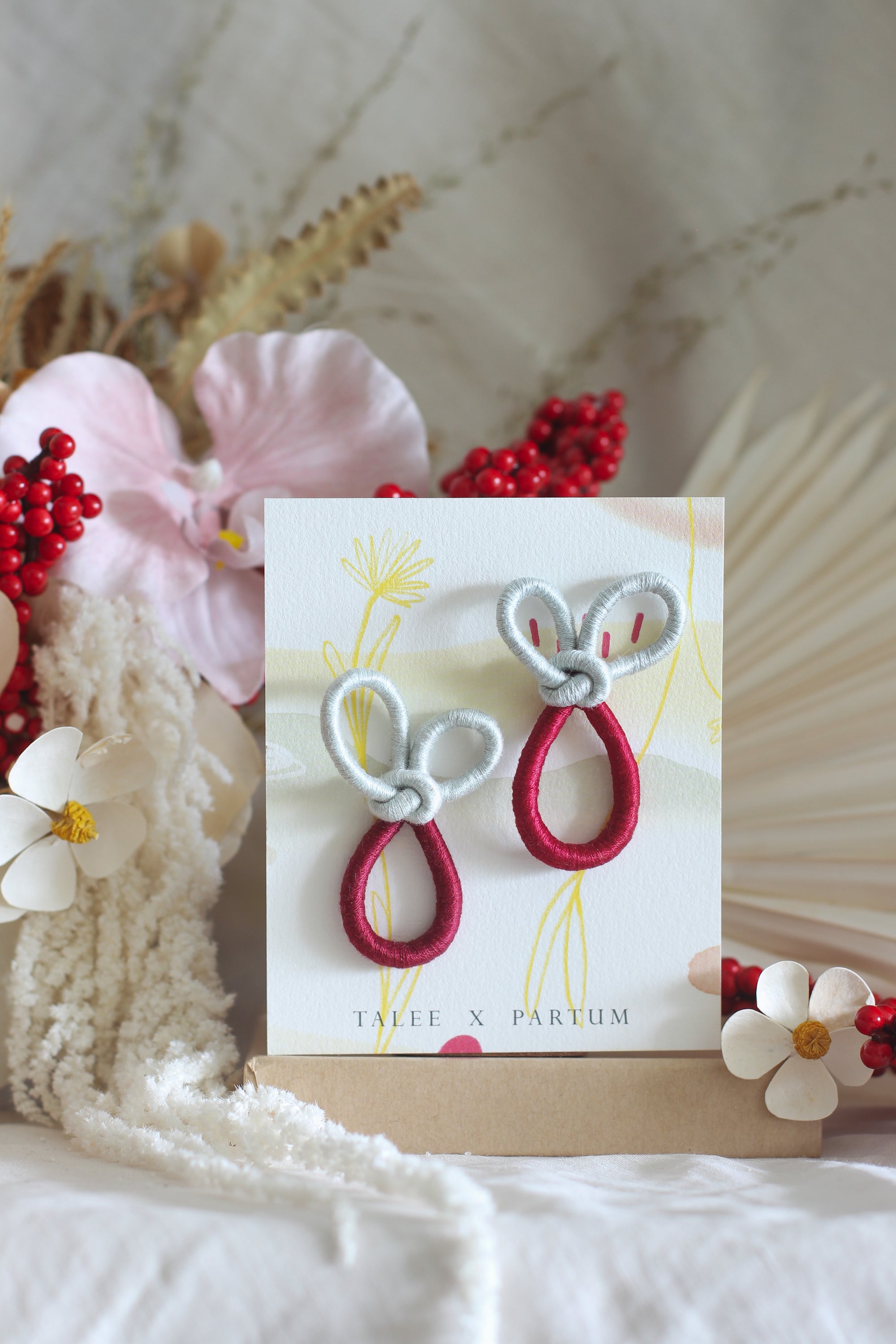 LEYA Loop - Mist / Cramberry