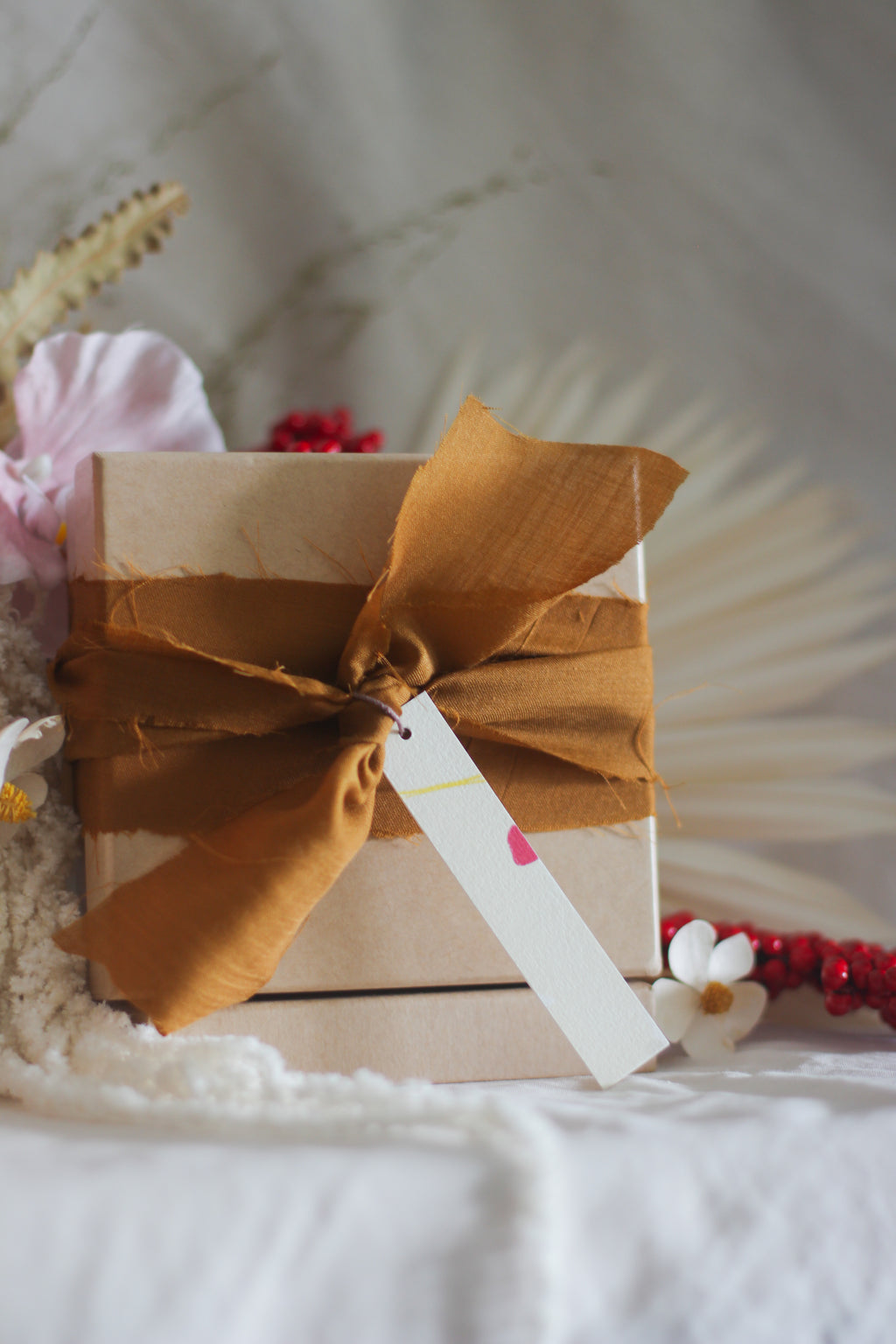 RAMA Knot - Almond / Lemon