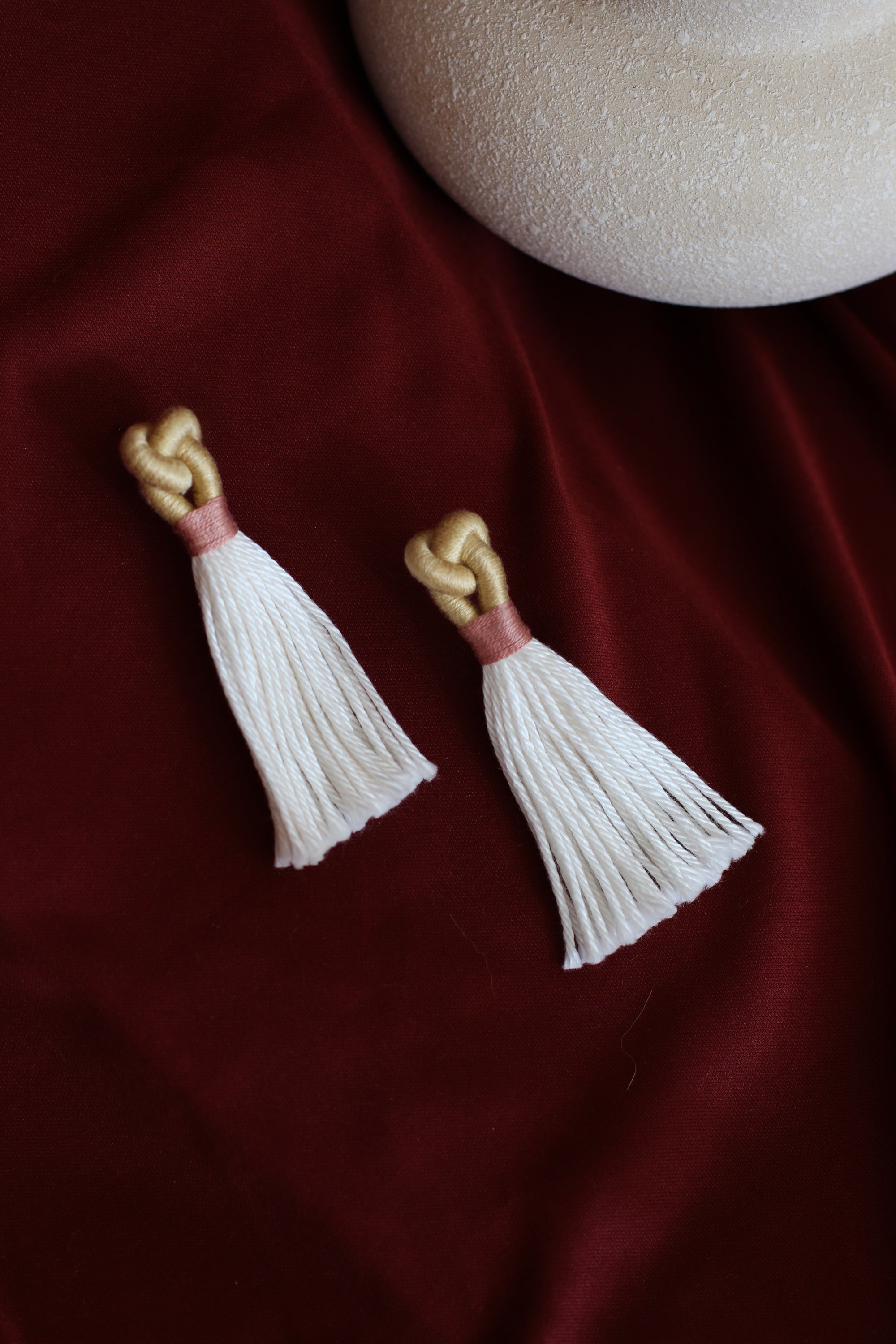 Mini HATI Knot - Gold / Lily