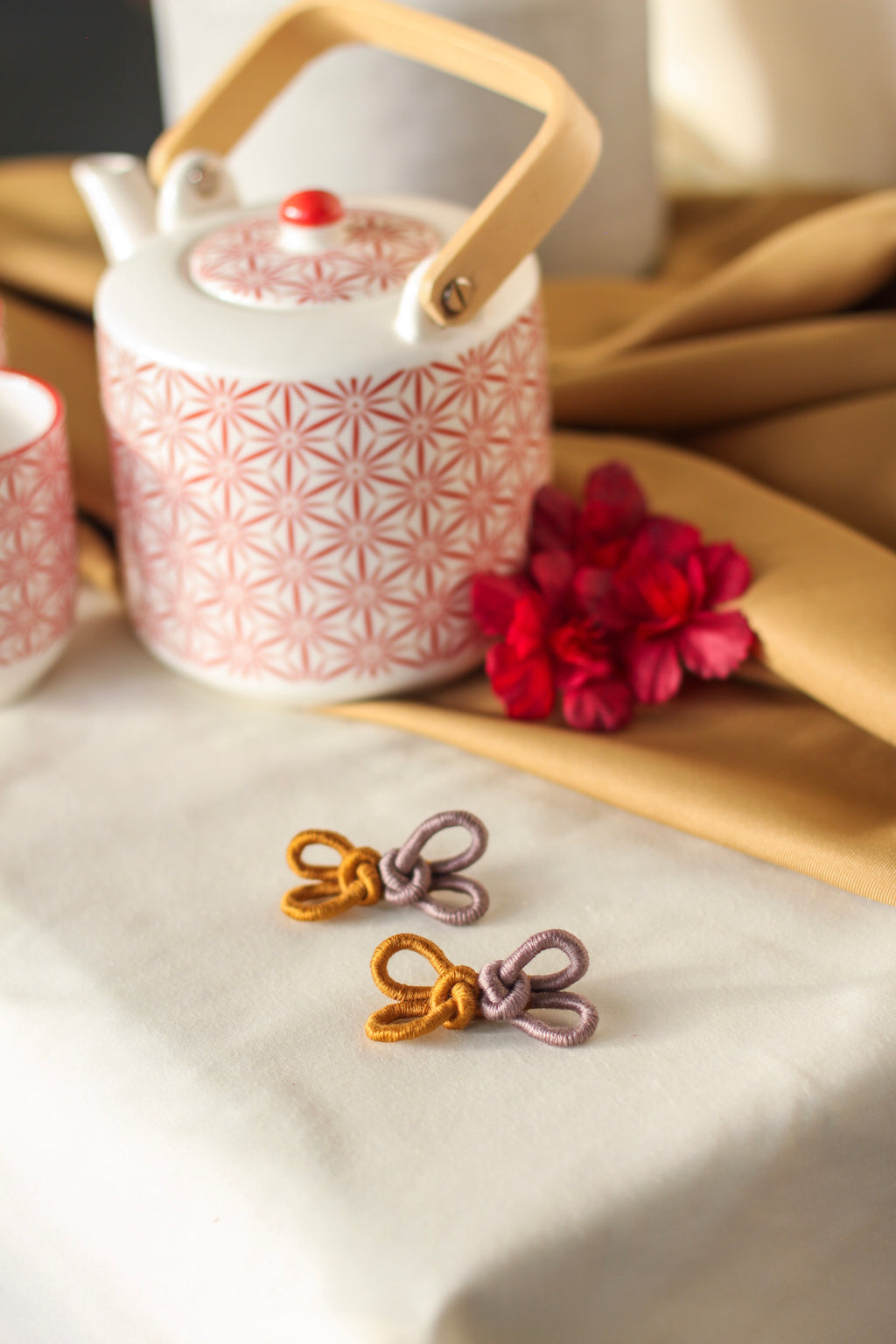 DINA Loop - Lilac / Gold